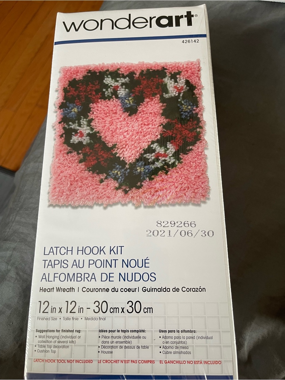 WonderArt Pink Heart Latch Hook Kit - Heart Wreath Wall Accent
